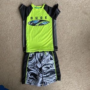 2 pieces boys swimming suit size s 6-7